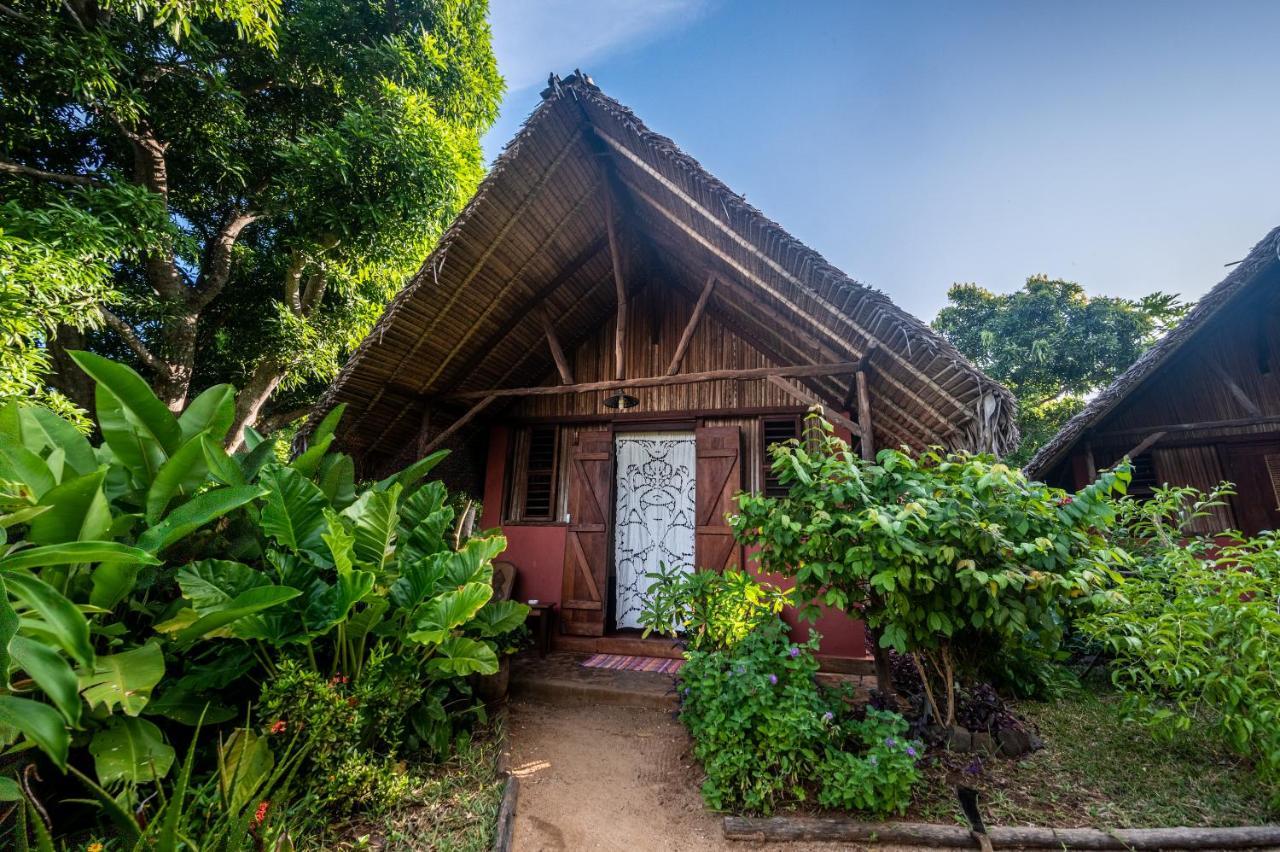 Sakatia Lodge Ampasimena Exteriör bild