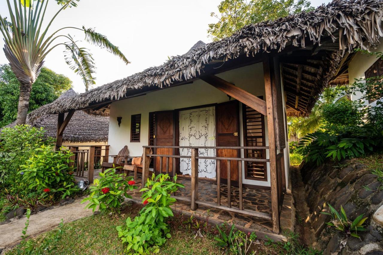 Sakatia Lodge Ampasimena Exteriör bild